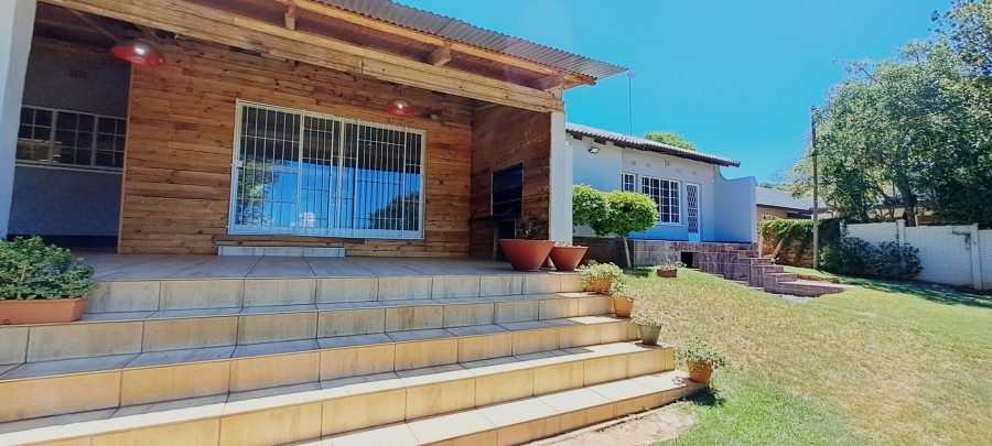 4 Bedroom Property for Sale in Protea Park North West